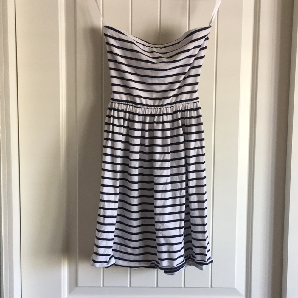 Strapless dress